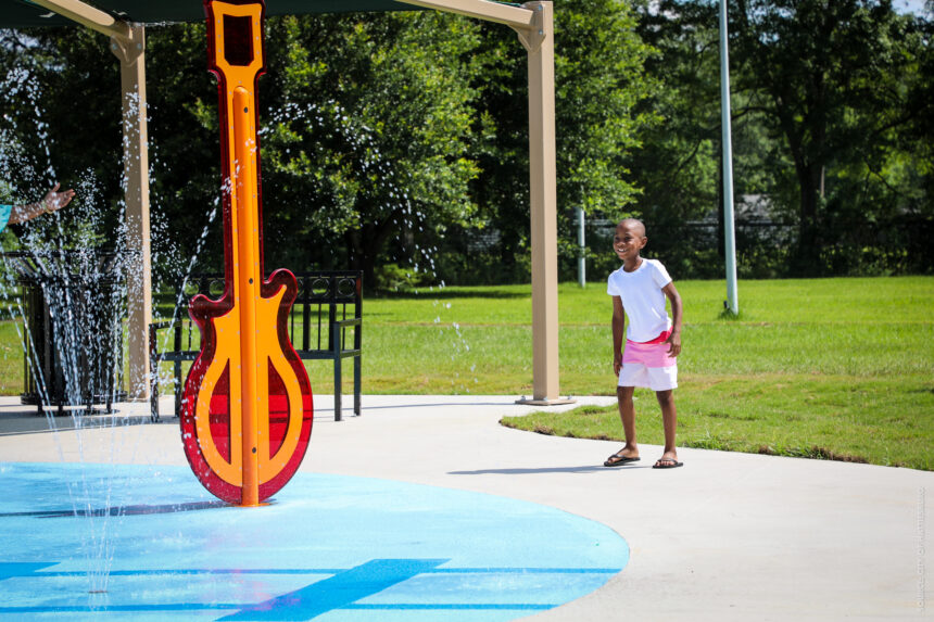 Hattiesburg Opens Splash Pad in Palmers Crossing Community City of